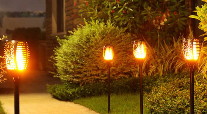 Светильники на солнечных батареях для жилья и дачи
