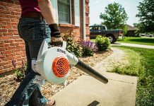 Техника для уборки территории загородного участка