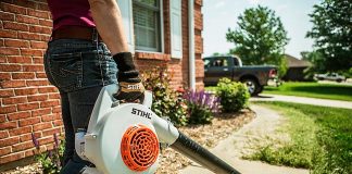 Техника для уборки территории загородного участка