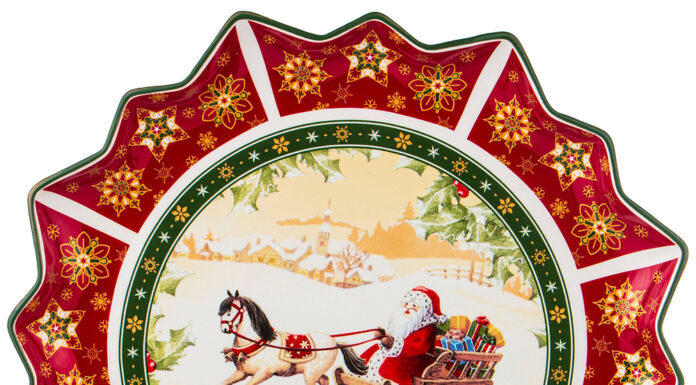 Разнообразие новогодней посуды