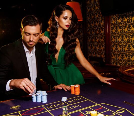 История появления онлайн слотов