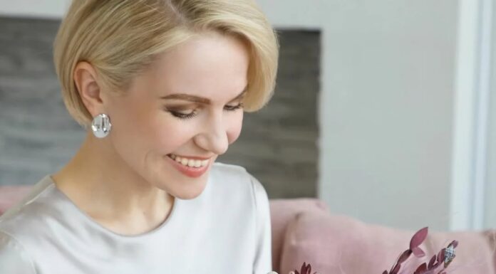 Доставка цветов Каменское: букет не обязательно должен быть из роз, ведь многие цветы несут скрытое послание