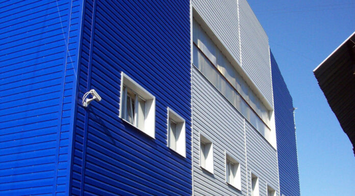 Сэндвич-панели: технология строительства, особенности модульного строительства, сфера применения панелей, особенности