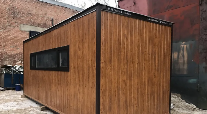 Блок контейнер для дачи купить: по каким характеристикам его подбирают, чем удобна планировка распашонкой, почему контейнеры с тамбуром оптимальны для размещения бригад рабочих, чем утепляют и отделывают контейнеры