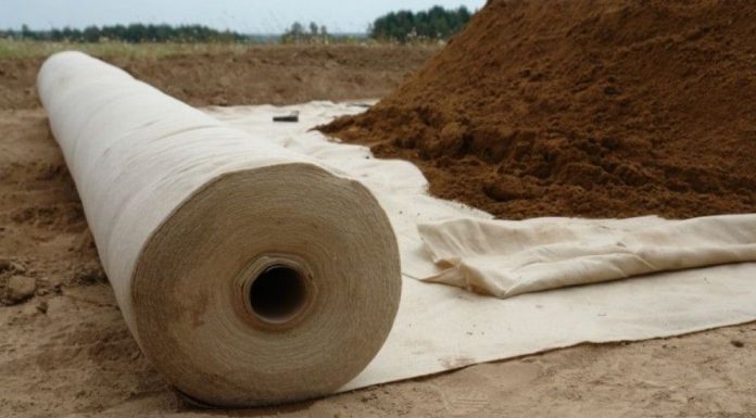 Какими качествами обладает геотекстиль плотностью 300 г/м2