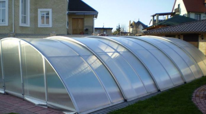 Особенности поликарбонатного материала