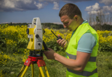 Чем занимается кадастровый инженер, и где его найти в Ленинградской области