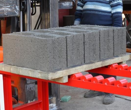 Технологии производства пескоцементных блоков: подробности