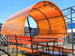 Поликарбонат для теплиц: плюсы, типы, критерии выбора