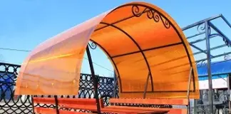 Поликарбонат для теплиц: плюсы, типы, критерии выбора