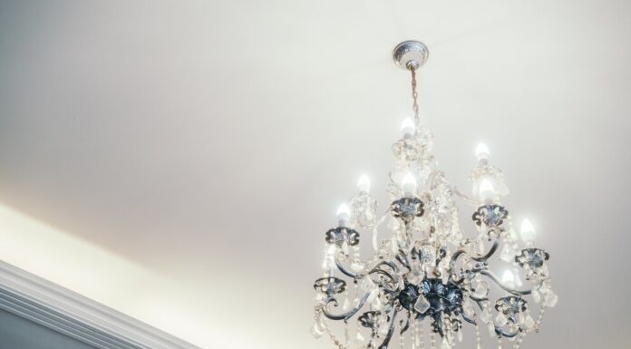 Люстра: искусство освещения интерьера