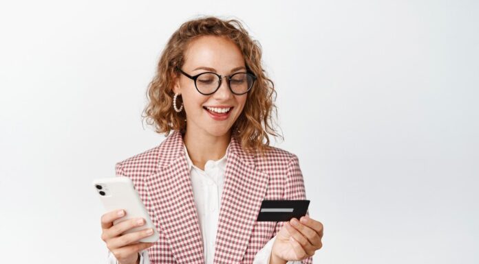 Финансовая поддержка для клиентов с небезупречной кредитной историей с переводом на карту