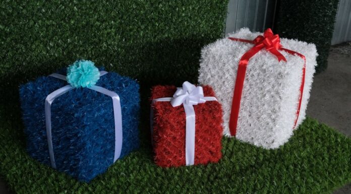 Искусственная трава: плюсы, виды, установка и уход