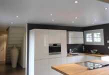 Натяжные потолки: как выбрать материал и цвет