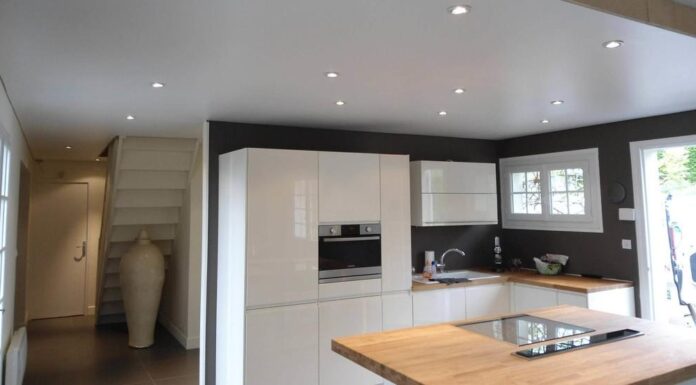 Натяжные потолки: как выбрать материал и цвет