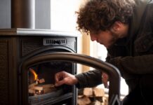 Как выбрать камин-печь для дачи с максимальной эффективностью обогрева