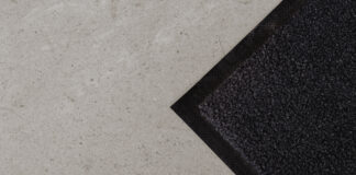 Долговечность и износостойкость: почему резиновые рулонные покрытия выбирают для общественных мест